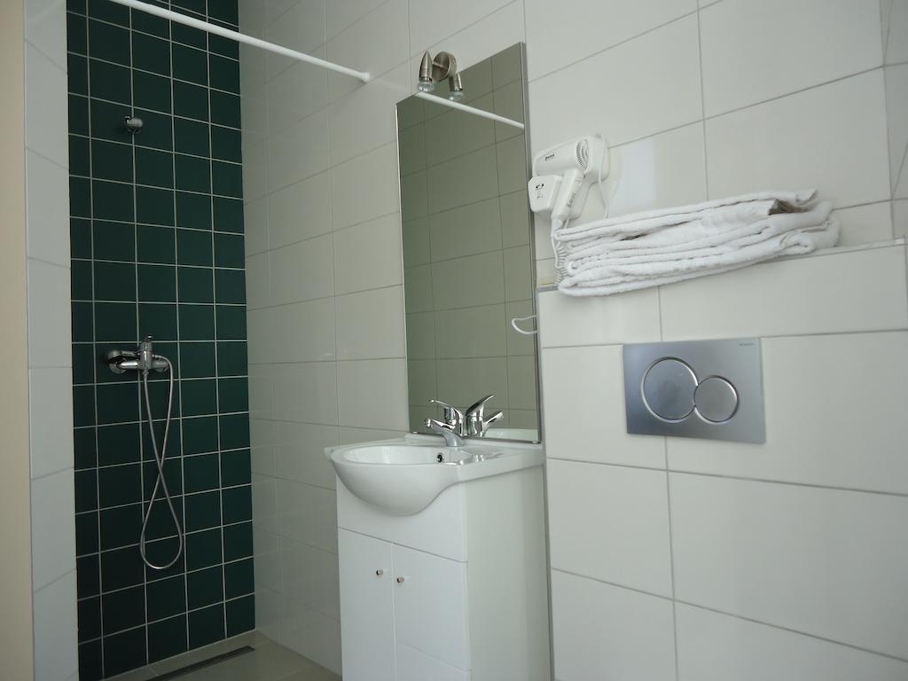 Mirabeau Khách sạn 2*